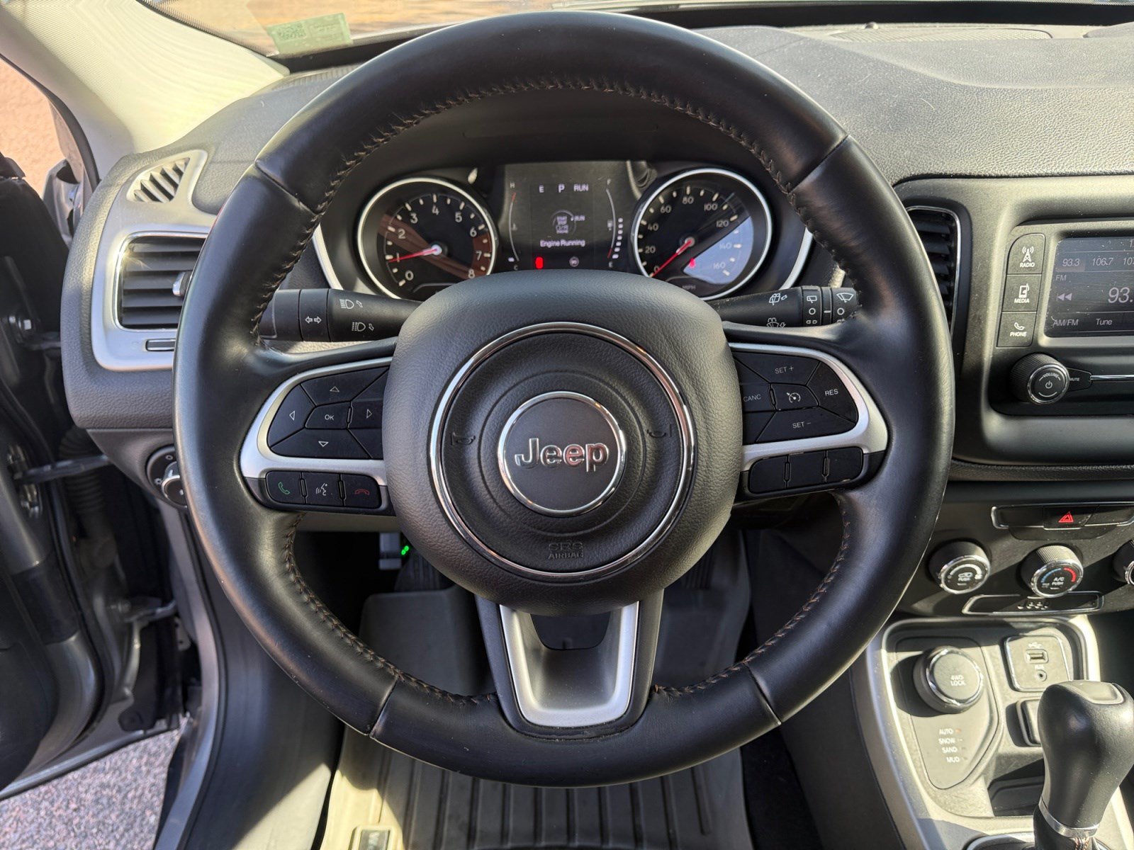 Used 2017 Jeep Compass Latitude AWD/4WD image 9