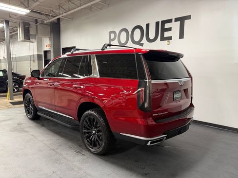 Used 2023 Cadillac Escalade Premium Luxury w/ LPO, Floor Liner Package AWD/4WD image 6