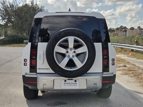 Certified 2024 Land Rover Defender 130 S image 6