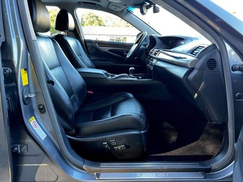 Used 2014 Lexus LS 600h L image 30