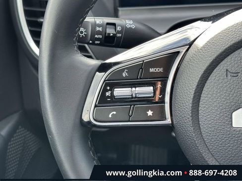 Certified 2025 Kia Seltos EX w/ EX Sunroof Package image 23