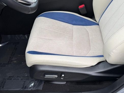 Certified 2025 Acura ADX A-Spec image 15