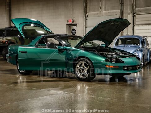 Used 1997 Chevrolet Camaro Z28 RWD image 67