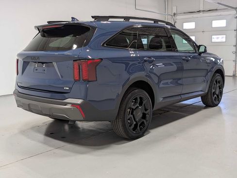 Certified 2025 Kia Sorento X-Line EX AWD/4WD image 8