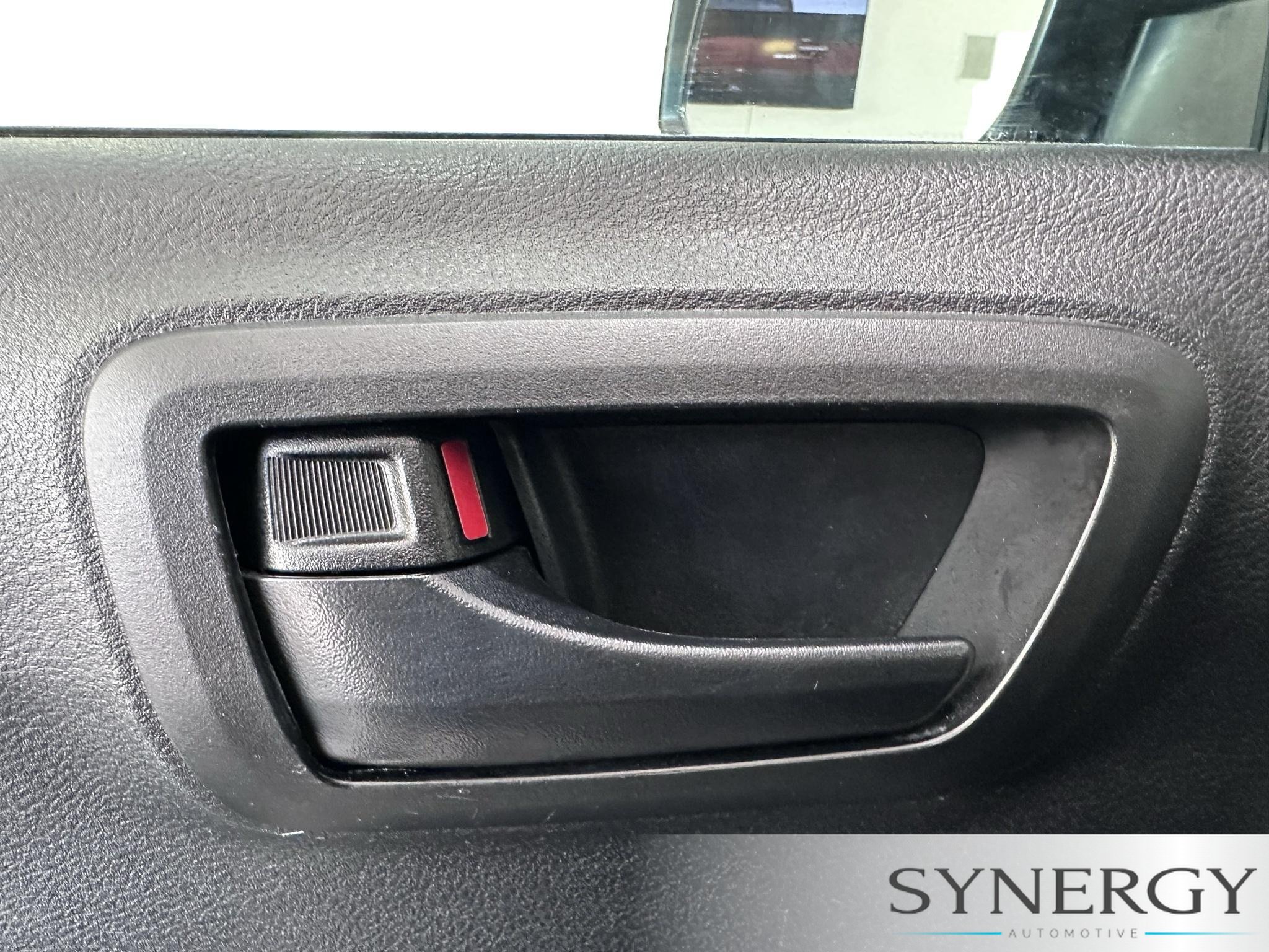 Used 2022 Toyota Tacoma SR5 w/ SR5 Appearance Package (SM) RWD image 6