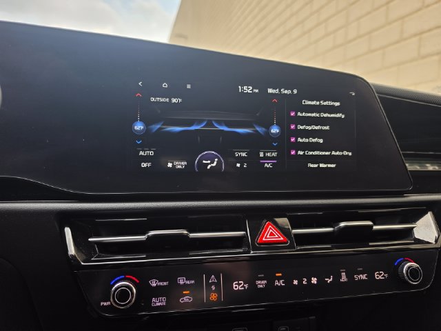 Used 2025 Kia Niro Wind w/ Wind Preserve Package FWD image 63
