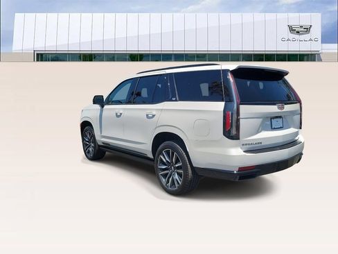 Certified 2022 Cadillac Escalade Sport Platinum w/ Heavy-Duty Trailer Package AWD/4WD image 6