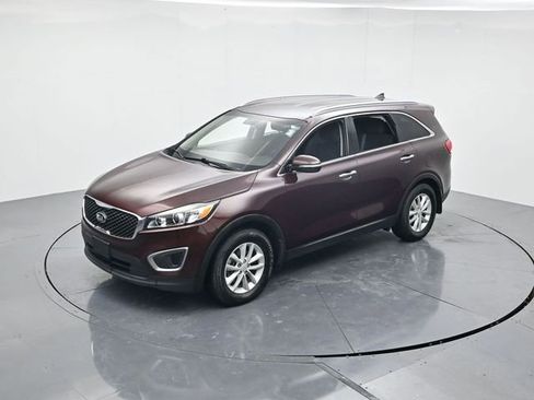 Used 2018 Kia Sorento LX image 44