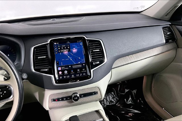 Used 2023 Volvo XC90 B6 Plus AWD/4WD image 7