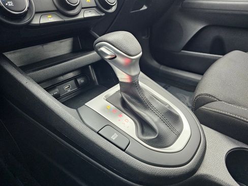 Used 2024 Kia Forte LXS image 41