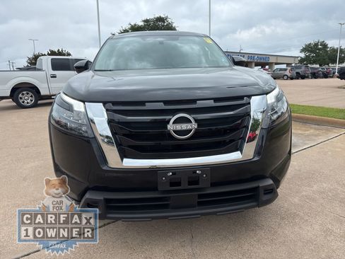 Used 2024 Nissan Pathfinder S w/ Cargo Package AWD/4WD image 2
