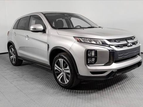 Used 2021 Mitsubishi Outlander Sport SE FWD image 11