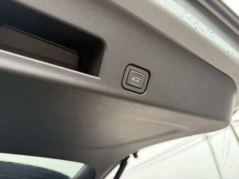 New 2026 Chevrolet Traverse LT image 26