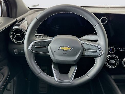 Used 2024 Chevrolet Blazer EV LT image 18