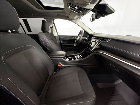 Used 2023 Jeep Grand Cherokee L Laredo w/ Luxury Tech Group I image 44