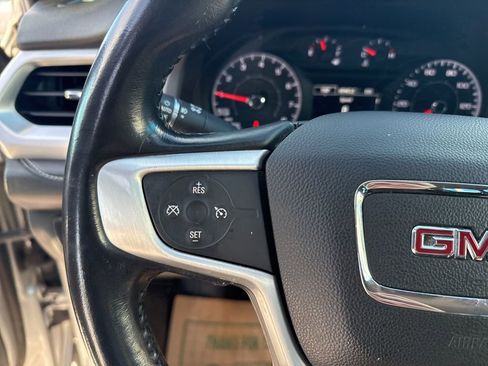 Used 2019 GMC Acadia SLE image 23