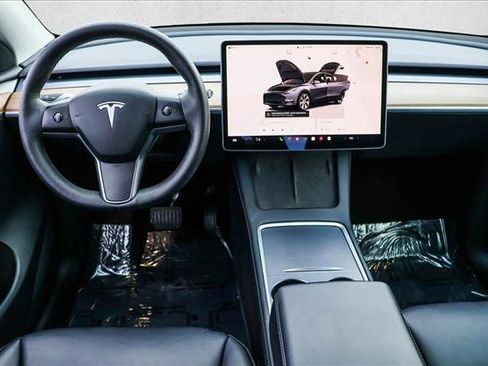 Used 2023 Tesla Model Y Long Range image 26