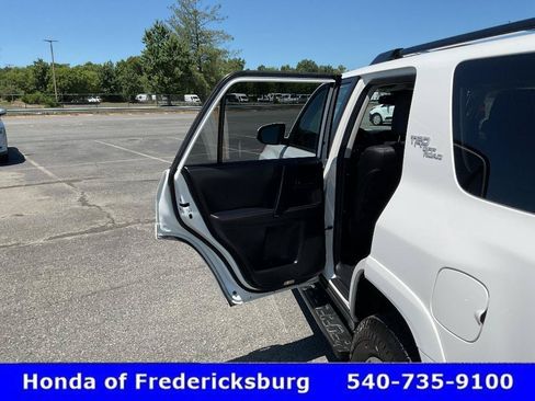 Used 2021 Toyota 4Runner TRD Off-Road Premium w/ Moonroof Package AWD/4WD image 16