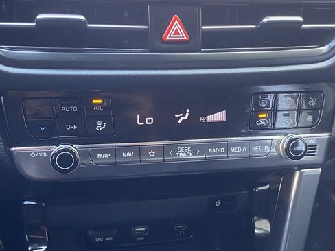 Certified 2024 Kia Seltos SX AWD/4WD image 25