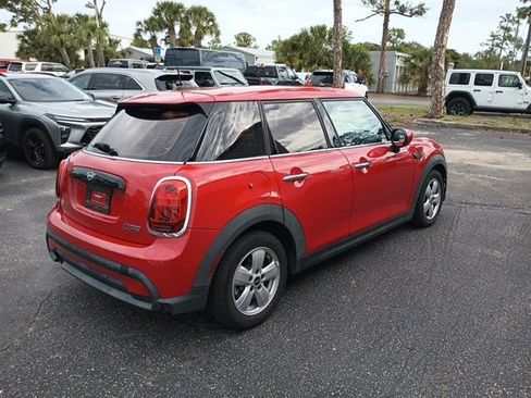 Used 2022 MINI Cooper 4-Door Hardtop w/ Storage Package FWD image 6