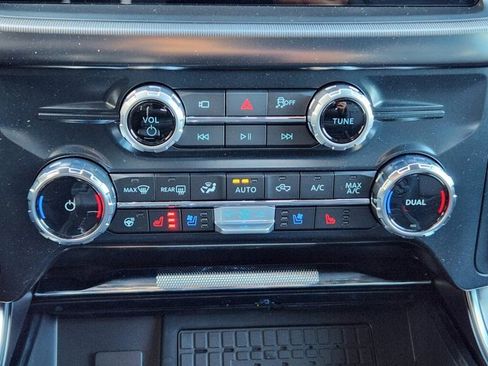 New 2025 Ford F150 Platinum w/ FX4 Off-Road Package image 14