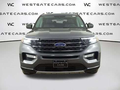 Used 2021 Ford Explorer XLT w/ Equipment Group 202A image 4