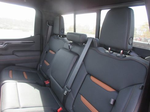 New 2026 GMC Sierra 1500 AT4 w/ AT4 Premium Package image 15