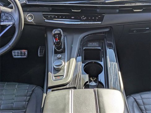 Certified 2023 Cadillac Escalade ESV V image 23