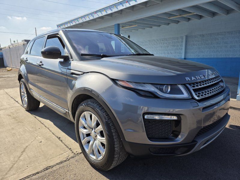 Used 2019 Land Rover Range Rover Evoque SE AWD/4WD image 1
