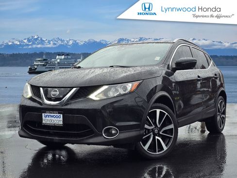 Used 2017 Nissan Rogue Sport SL w/ SL Premium Package image 1