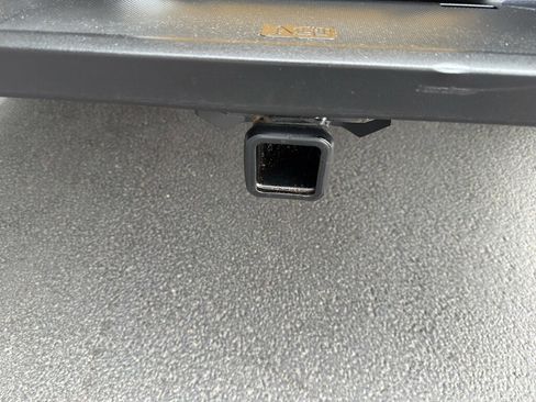 Certified 2022 Ford F150 Lariat AWD/4WD image 6