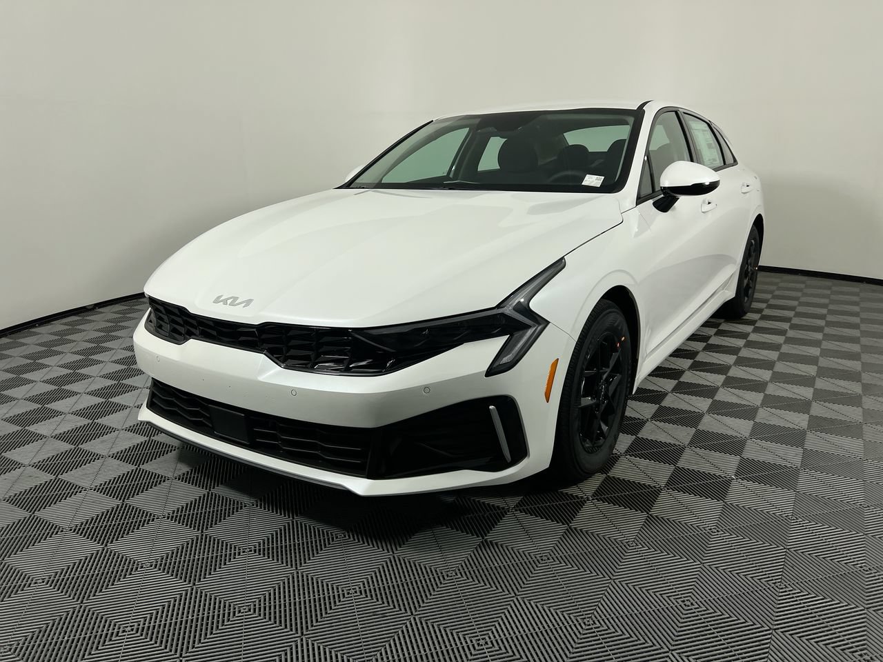 New 2026 Kia K5 LXS FWD image 8
