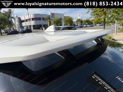 Used 2018 Toyota C-HR XLE image 13