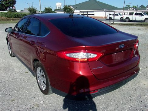 Used 2014 Ford Fusion S FWD image 5