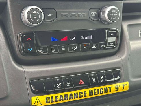 Used 2024 RAM ProMaster 3500 image 16