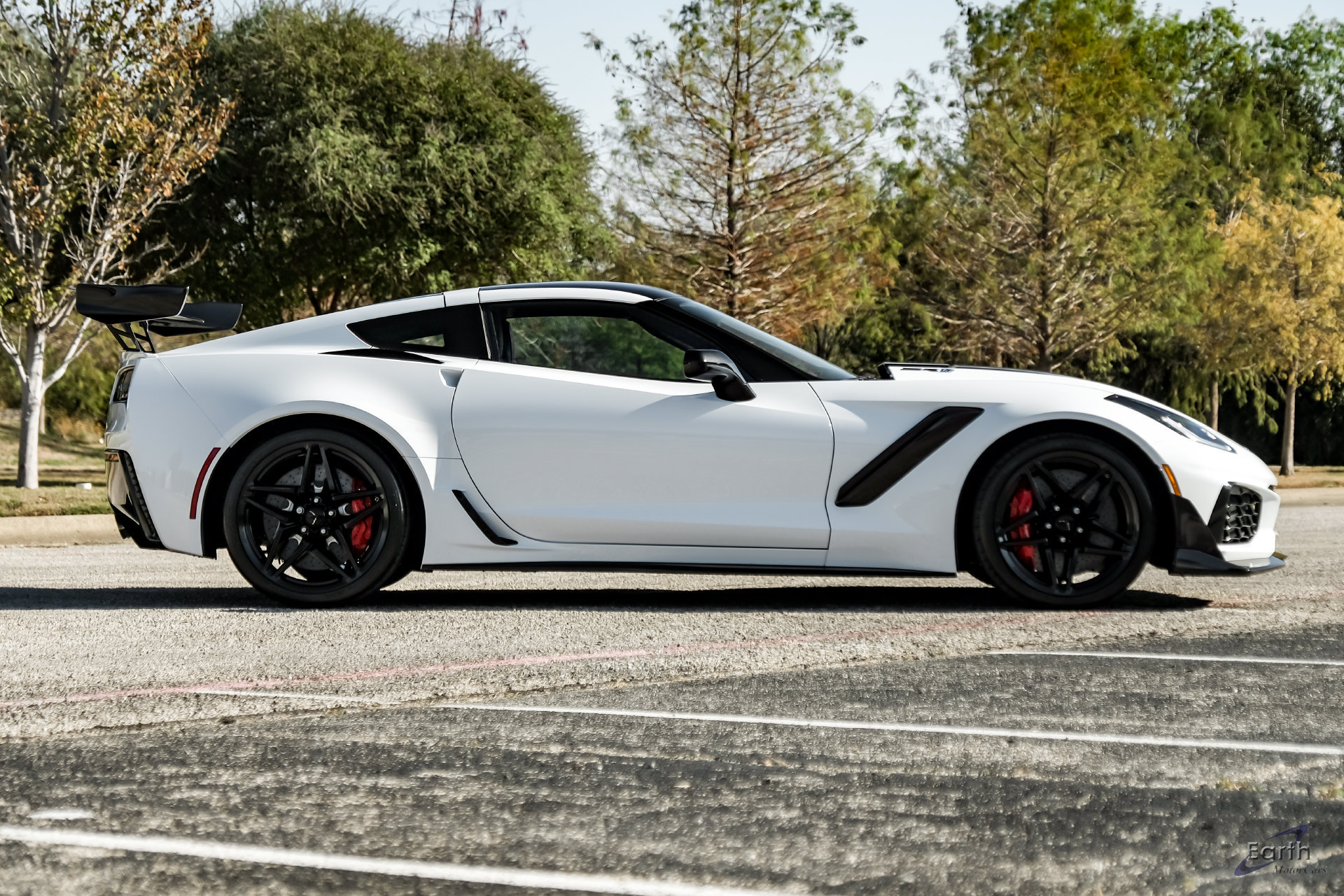 Used 2019 Chevrolet Corvette ZR1 RWD image 28