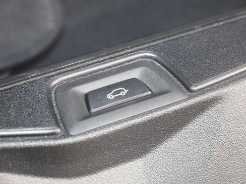 Used 2023 BMW X5 M50i w/ Executive Package image 58