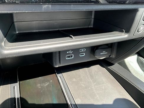 Used 2025 Honda Ridgeline Black Edition image 17