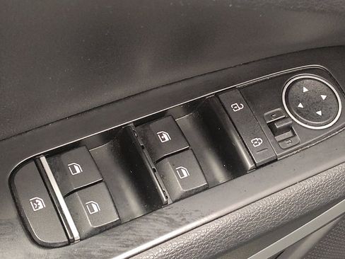 Used 2020 Kia Soul LX image 27