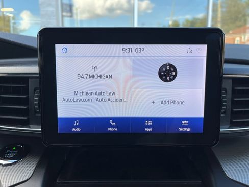 Used 2020 Ford Explorer XLT w/ Equipment Group 202A image 17