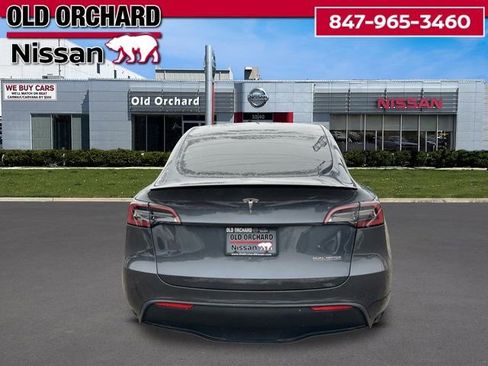 Used 2022 Tesla Model Y Performance image 7