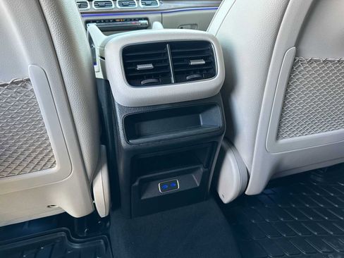 Used 2025 Mercedes-Benz GLE 450 4MATIC Coupe image 18