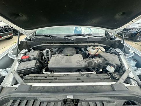Used 2025 Chevrolet Silverado 1500 LT AWD/4WD image 33