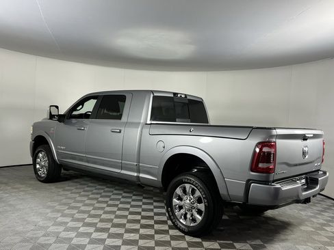 Used 2024 RAM 2500 Limited image 8