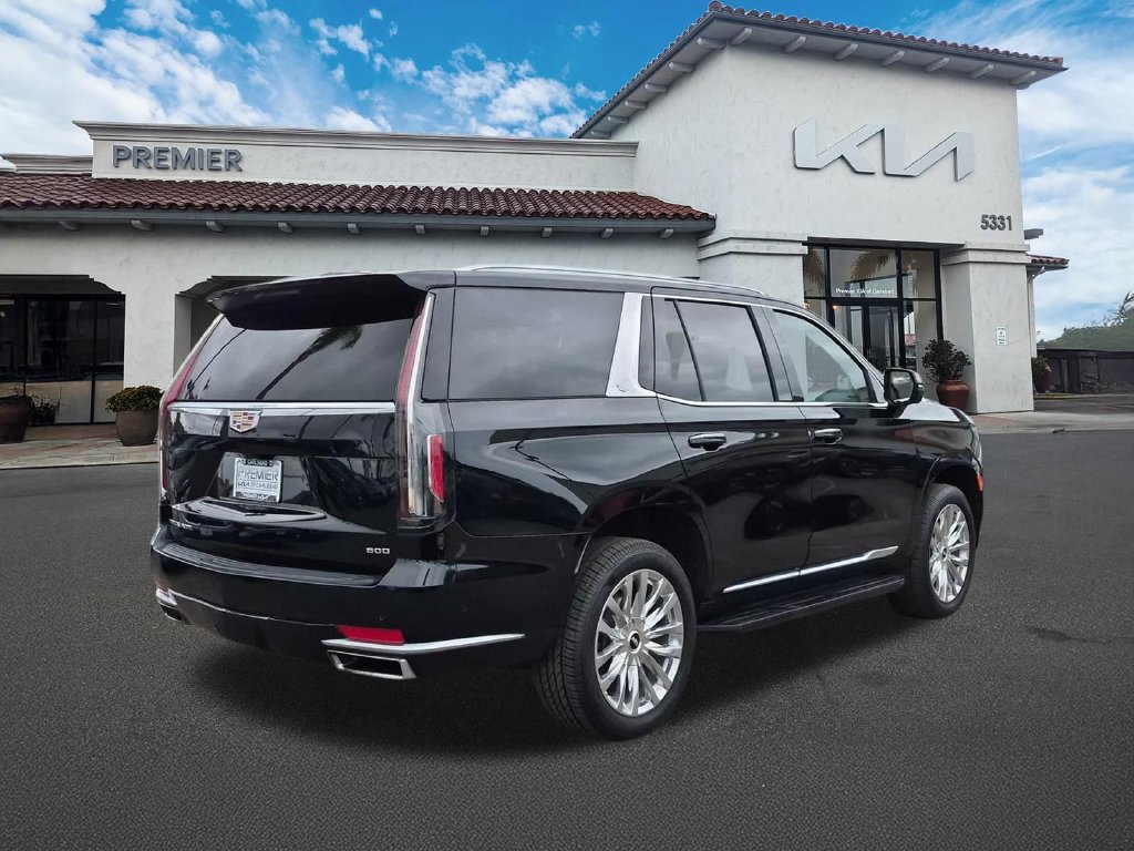 Used 2024 Cadillac Escalade Premium Luxury RWD image 8
