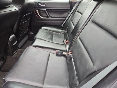 Used 2008 Subaru Outback 2.5i Limited L.L. Bean image 14