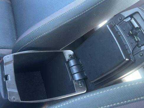 Used 2017 Toyota Corolla LE FWD image 20