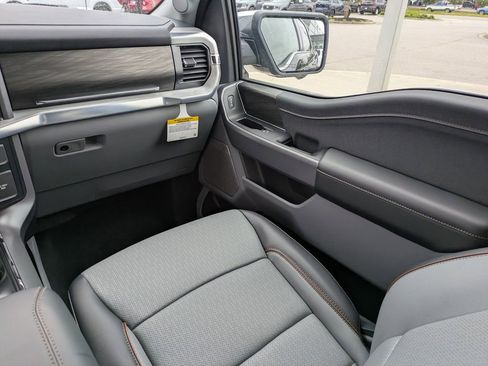 New 2025 Ford F150 Lariat w/ Equipment Group 502A High image 19