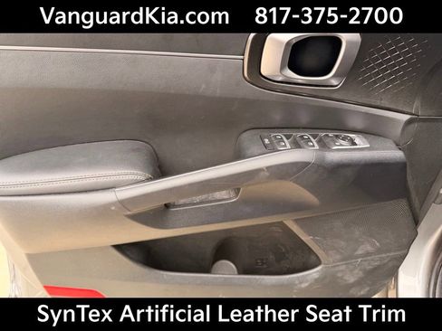 Certified 2022 Kia Sorento S AWD/4WD image 17