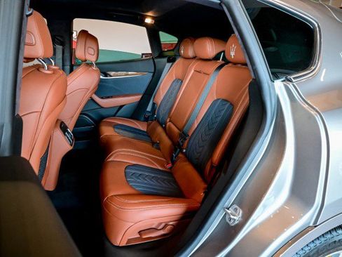 Used 2022 Maserati Levante GT image 20